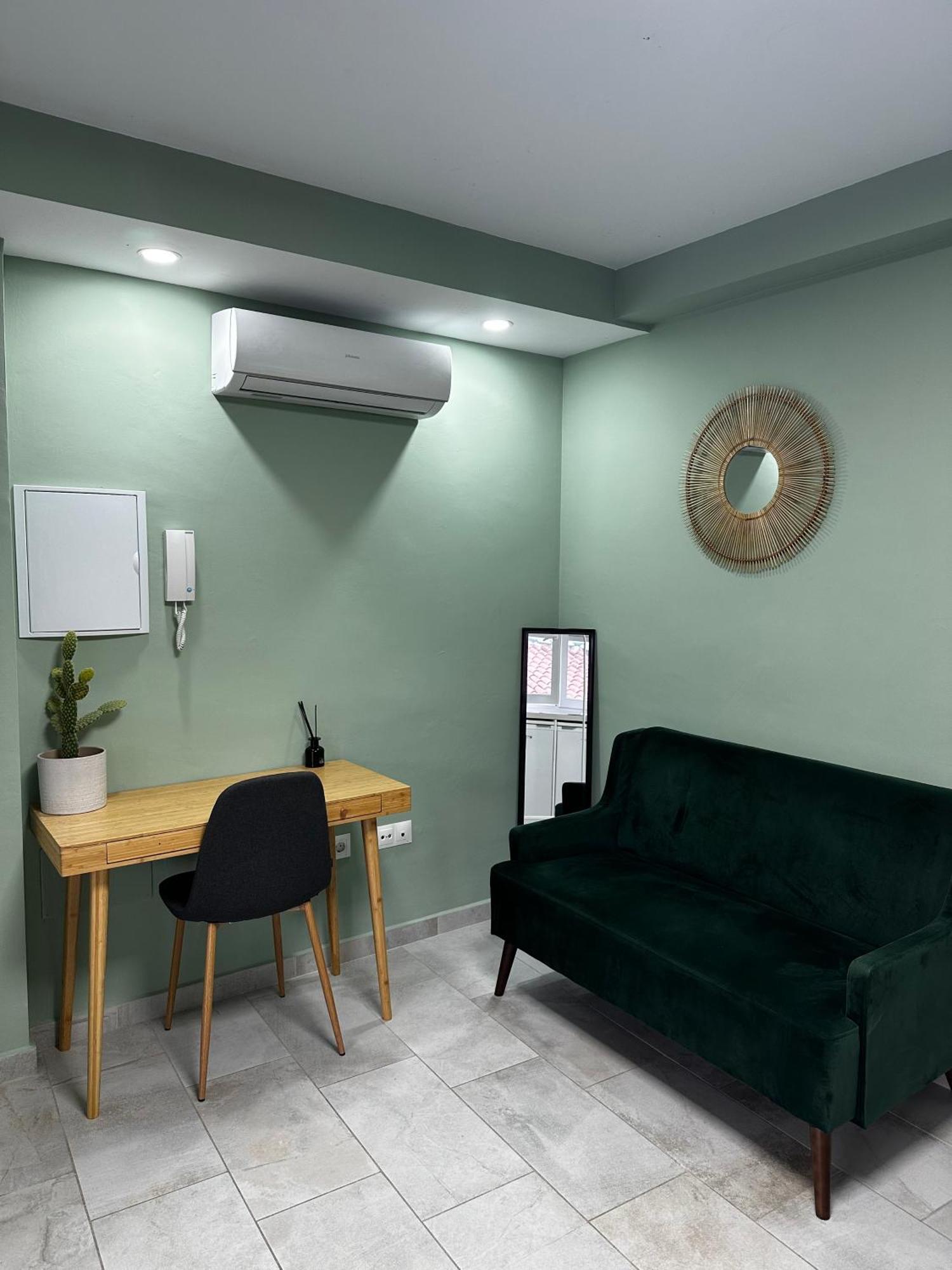 Lovely Studio Apartment Malaga Center Экстерьер фото